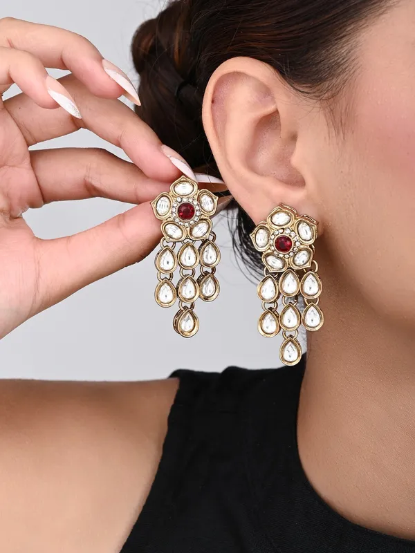 Gold_plated_Kundan_flower_drop_Earrings