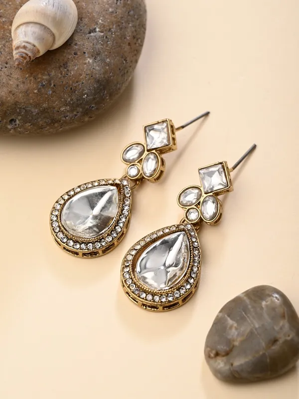 Gold-Toned_Teardrop_Kundan_Crystal_Drop_Earrings_for_Women