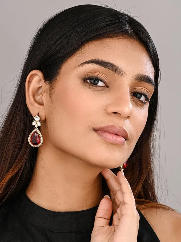 Gold-Toned_Teardrop_Kundan_Crystal_Drop_Earrings_for_Women