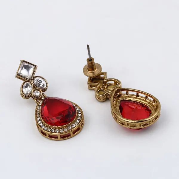 Gold_Toned_Teardrop_Kundan_Crystal_Drop_Earrings_For_Women