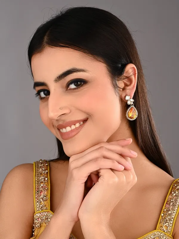Gold-Toned_Teardrop_Kundan_Crystal_Drop_Earrings_for_Women