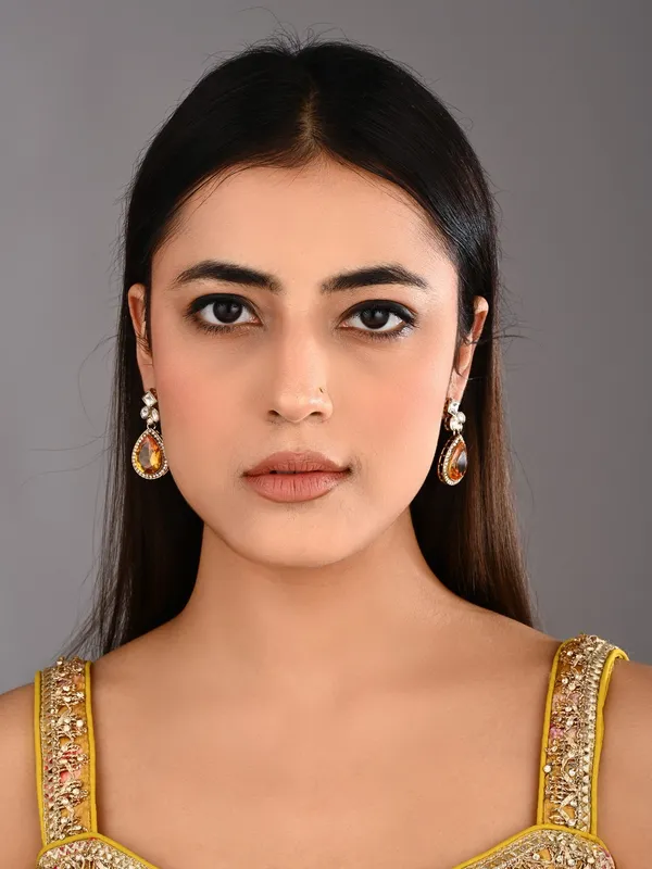 Gold-Toned_Teardrop_Kundan_Crystal_Drop_Earrings_for_Women