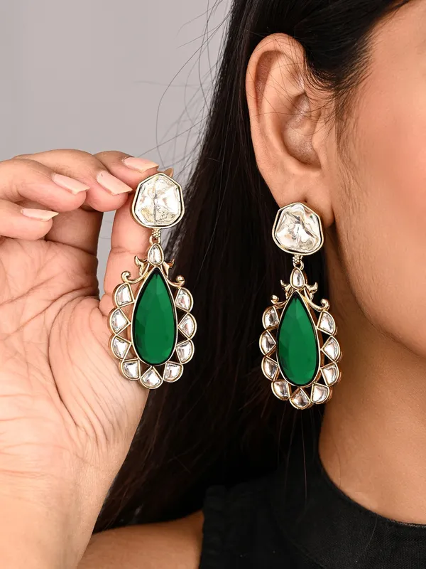 Gold_Plated_Kundan_Teardrop_Earrings_For_Women