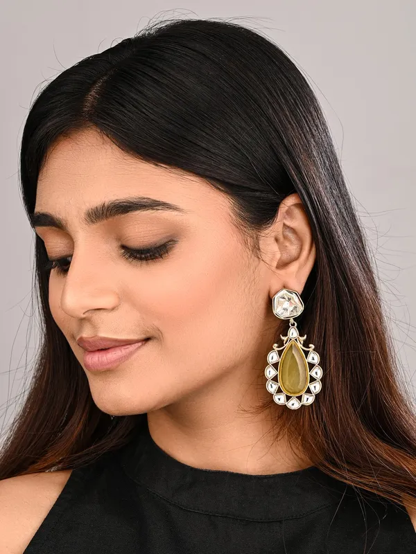 Gold-Plated_Kundan_Teardrop_Earrings_for_Women