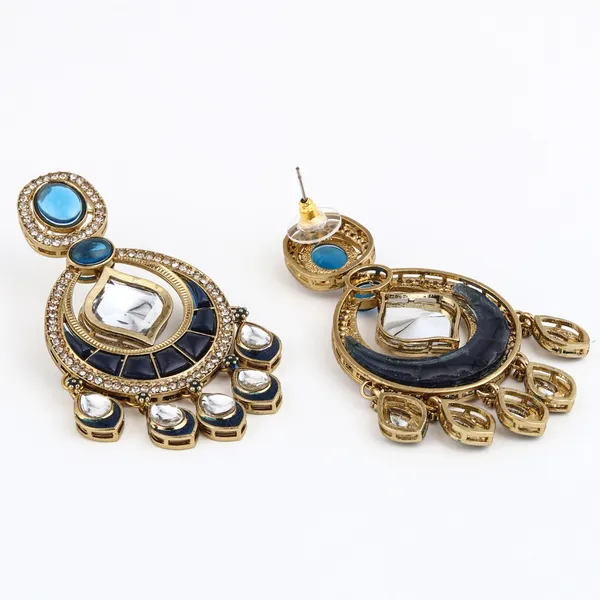 Gold_Toned_Kundan_Chandbali_Earrings_With_Teardrop_Danglers