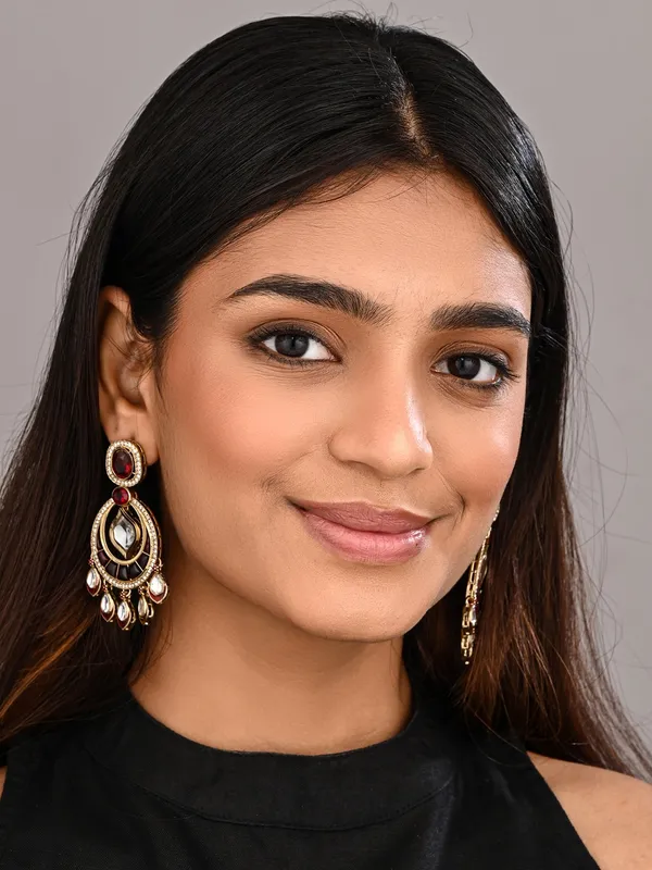 Gold-Toned_Kundan_Chandbali_Earrings_with_Teardrop_Danglers
