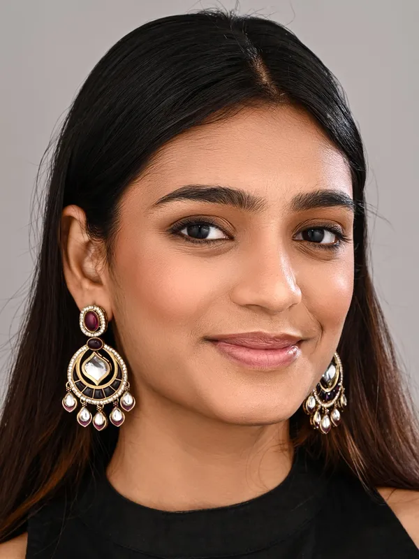 Gold_Toned_Kundan_Chandbali_Earrings_With_Teardrop_Danglers