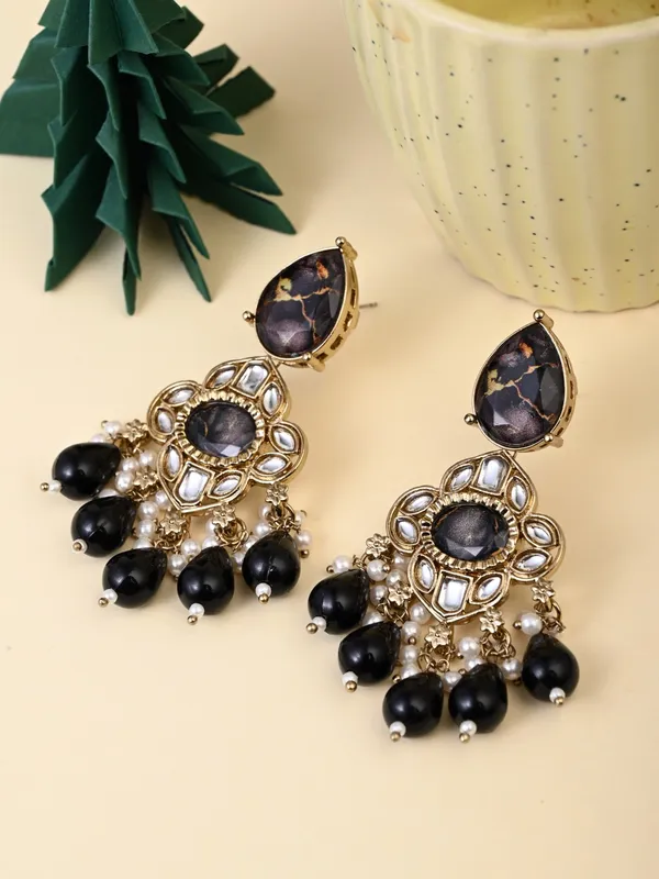 Gold-Plated_Kundan_Chandelier_Earrings_with_Bead_Drops