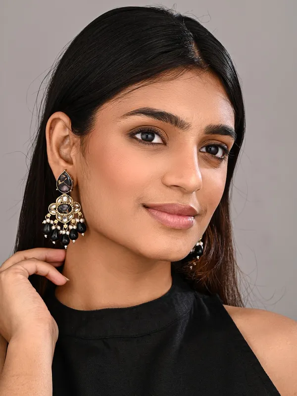 Gold_Plated_Kundan_Chandelier_Earrings_With_Bead_Drops