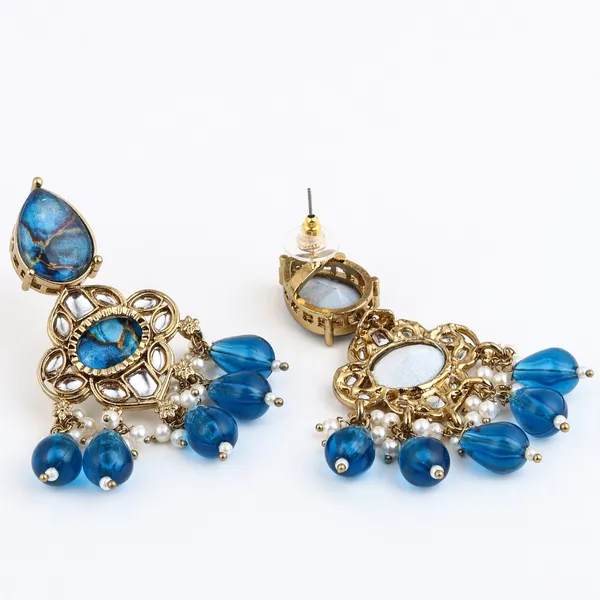 Gold-Plated_Kundan_Chandelier_Earrings_with_Bead_Drops