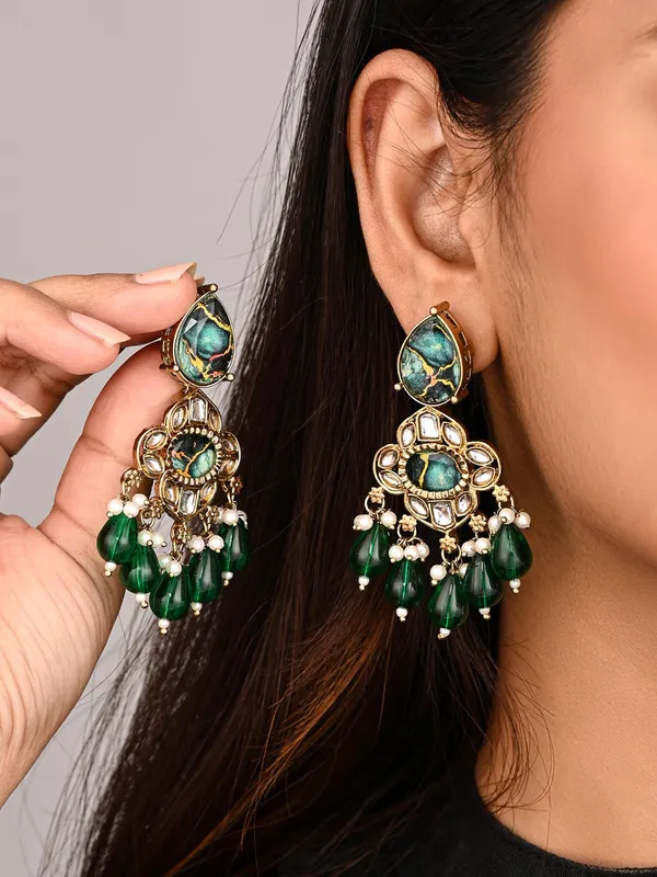 Gold-Plated_Kundan_Chandelier_Earrings_with_Bead_Drops
