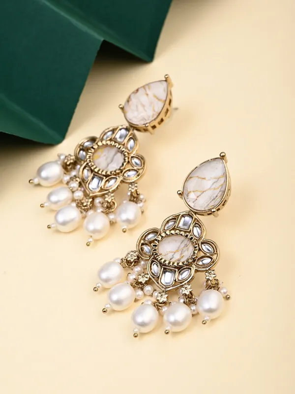 Gold-Plated_Kundan_Chandelier_Earrings_with_Bead_Drops