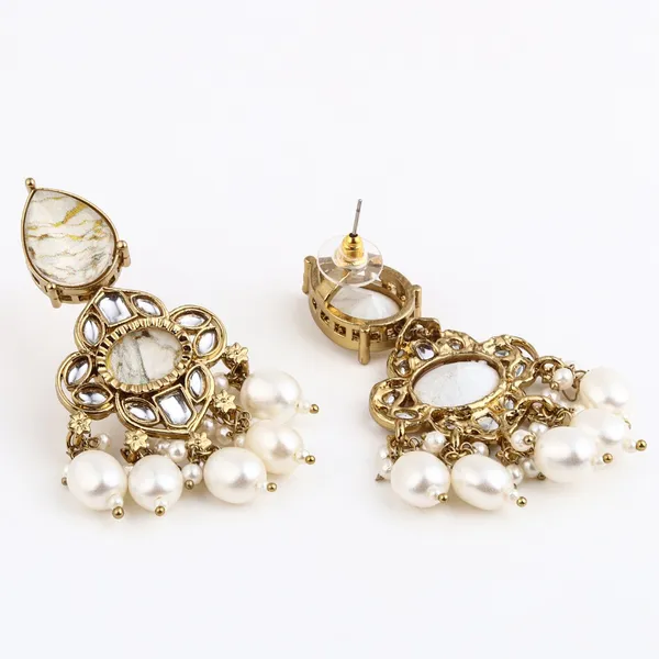 Gold-Plated_Kundan_Chandelier_Earrings_with_Bead_Drops
