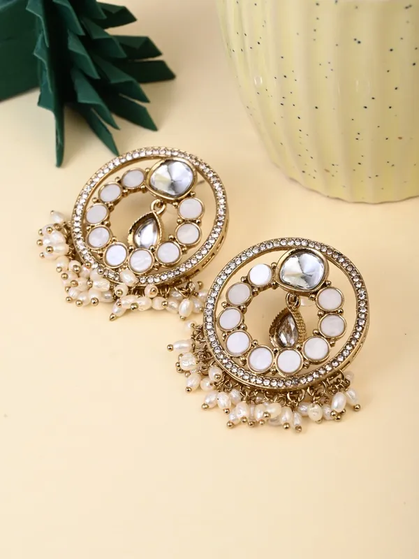 Regal_Kundan_Pearl_Chandbali_Earrings