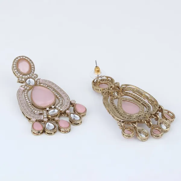 Elegant_Crystal_Teardrop_Statement_Earrings