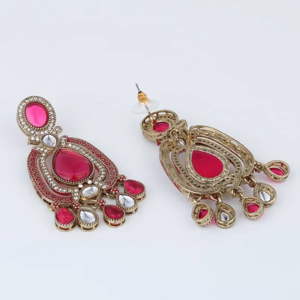 Elegant_Crystal_Teardrop_Statement_Earrings