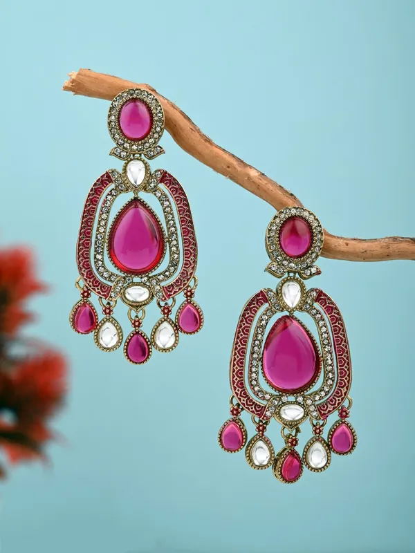 Elegant_Crystal_Teardrop_Statement_Earrings
