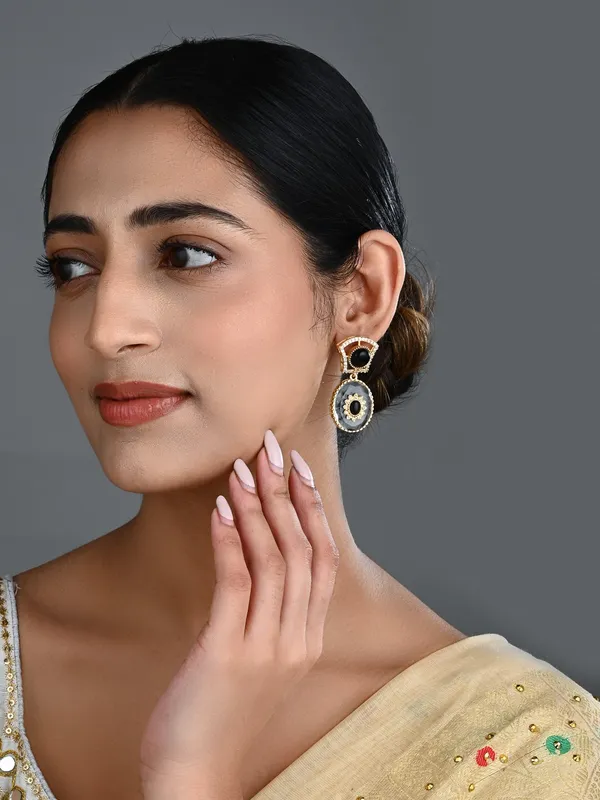 Monalisa_Stone_&_Gold-Tone_transparent_stone_Drop_Earrings