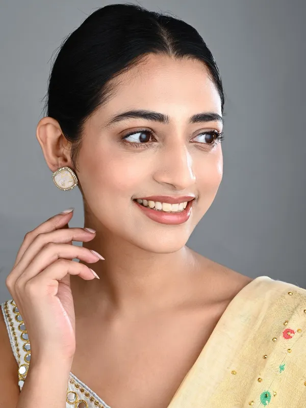 Heritage-Inspired_Stone_Stud_Earrings