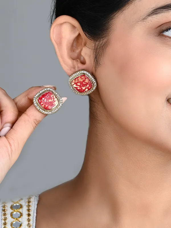 Heritage-Inspired_Stone_Stud_Earrings