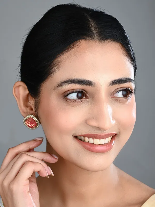 Heritage-Inspired_Stone_Stud_Earrings
