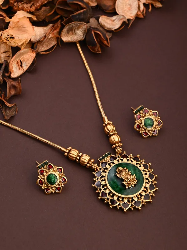 Antique_Gold_Goddess_Motif_Temple_Necklace_Set