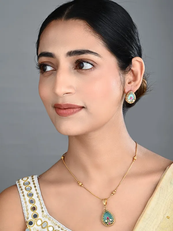Tear_drop_Stone_Kundan_Pendant_Necklace_&_Stud_Earrings_Set_Red