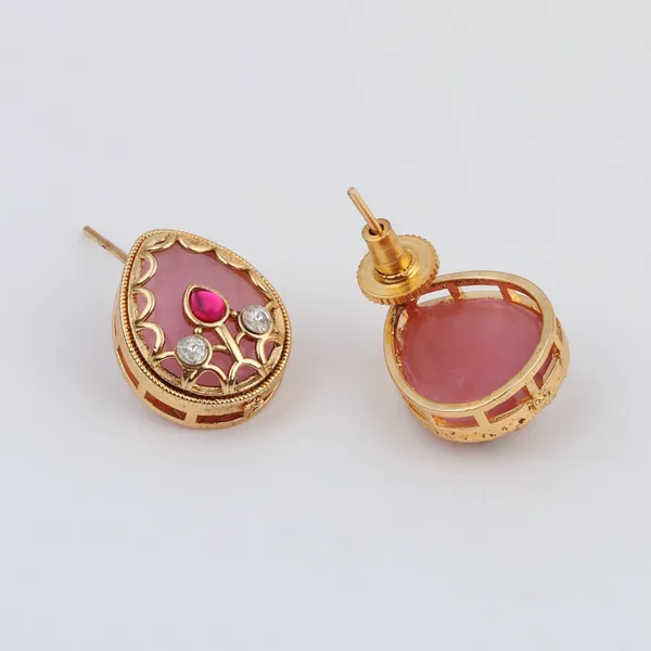 Tear_drop_Stone_Kundan_Pendant_Necklace_&_Stud_Earrings_Set_Red