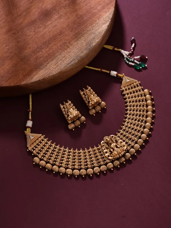 Layered_Lakshmi_Motif_Necklace_Set