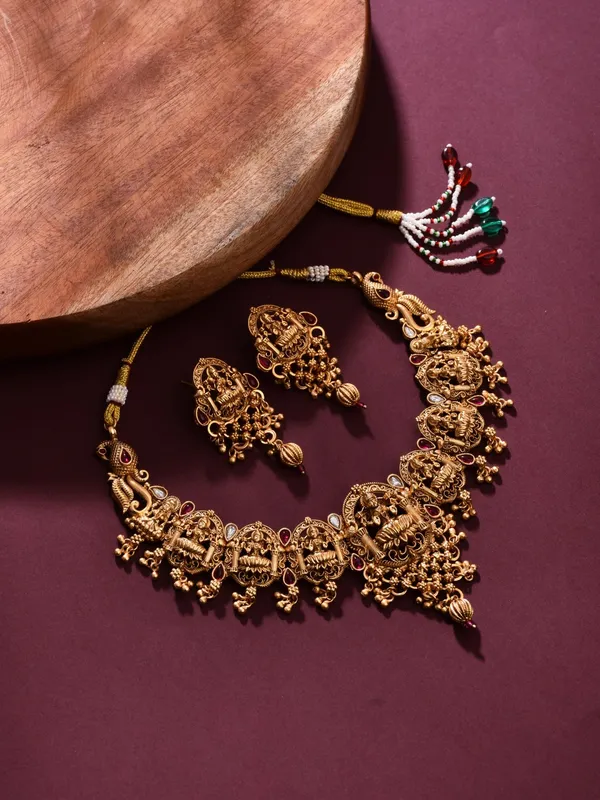 Laxmi_Temple_Necklace_Set_with_Red_stones