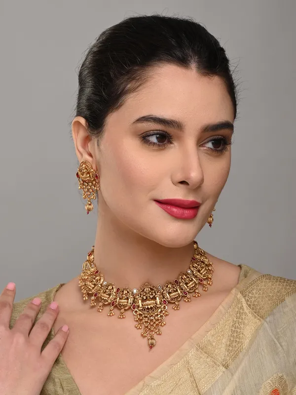 Laxmi_Temple_Necklace_Set_With_Red_Stones