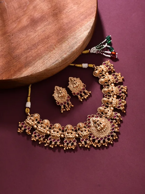 Ruby_Accented_Lakshmi_Necklace_Set