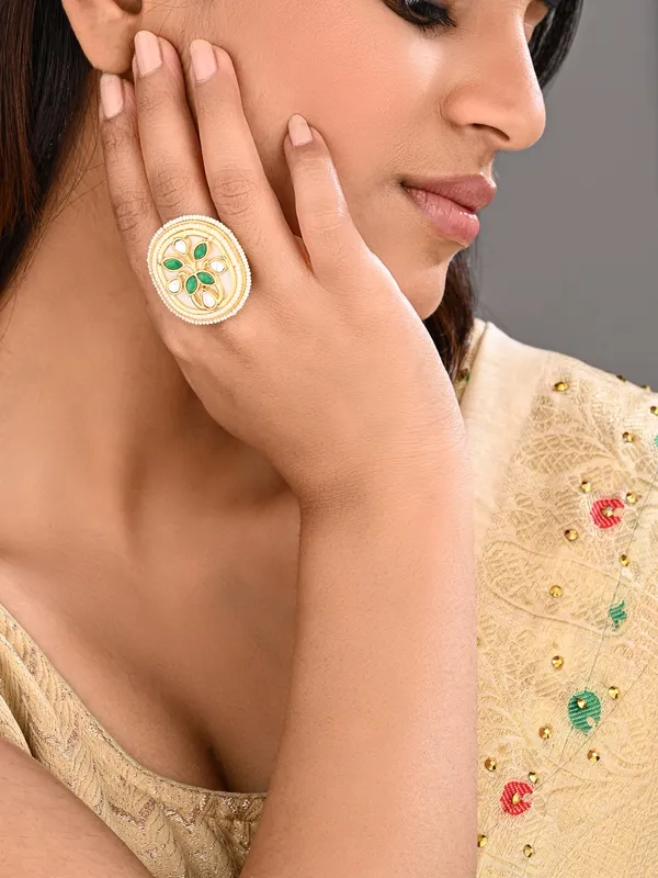 Green_stone_&_Kundan_Oval_Statement_Ring_with_MOP