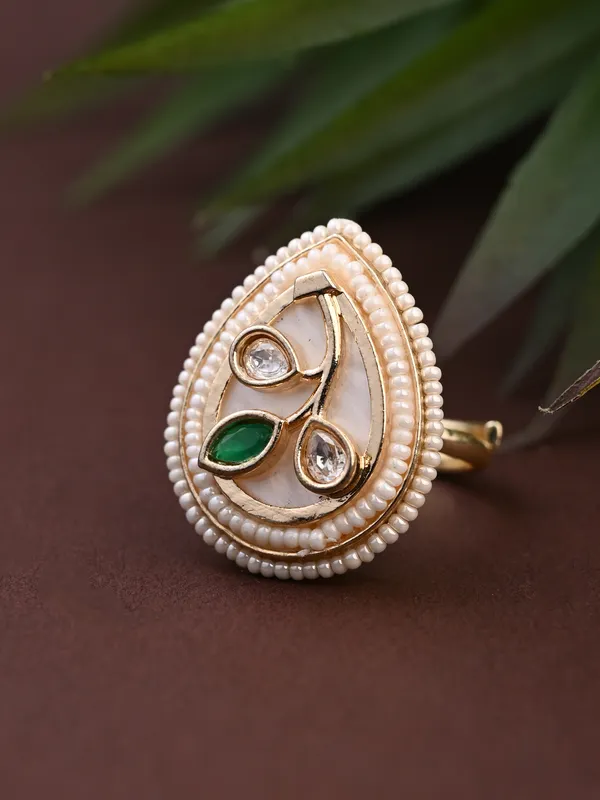 Teardrop_Mother_of_Pearl_Floral_Brass_Ring