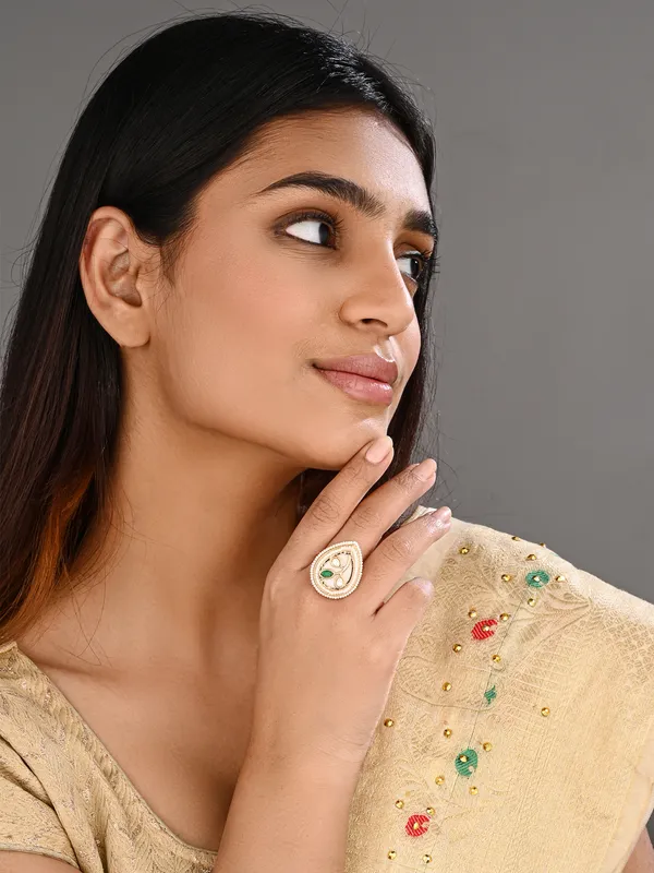 Teardrop_Mother_Of_Pearl_Floral_Brass_Ring