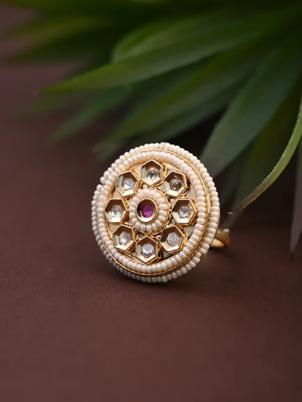 Brass_Kundan_Floral_Pearl-Edge_Ring