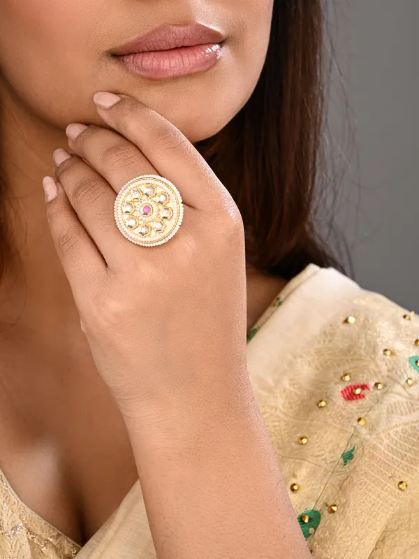 Brass_Kundan_Floral_Pearl-Edge_Ring