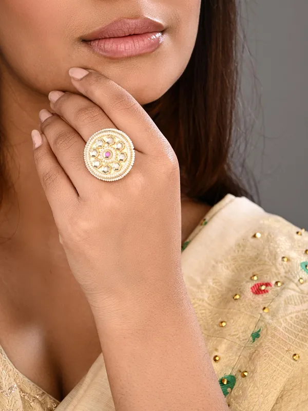 Brass_Kundan_Floral_Pearl-Edge_Ring