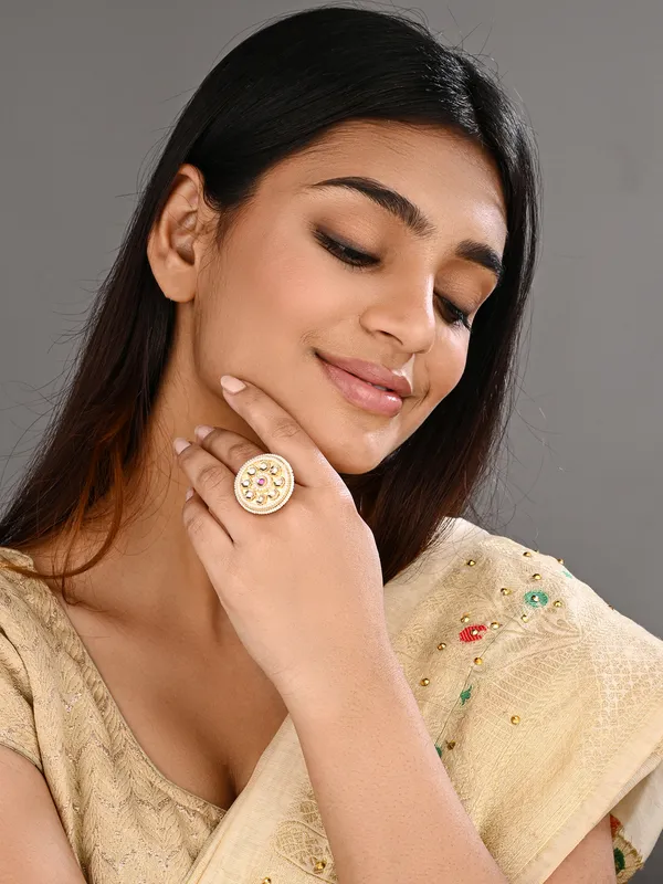 Brass_Kundan_Floral_Pearl-Edge_Ring