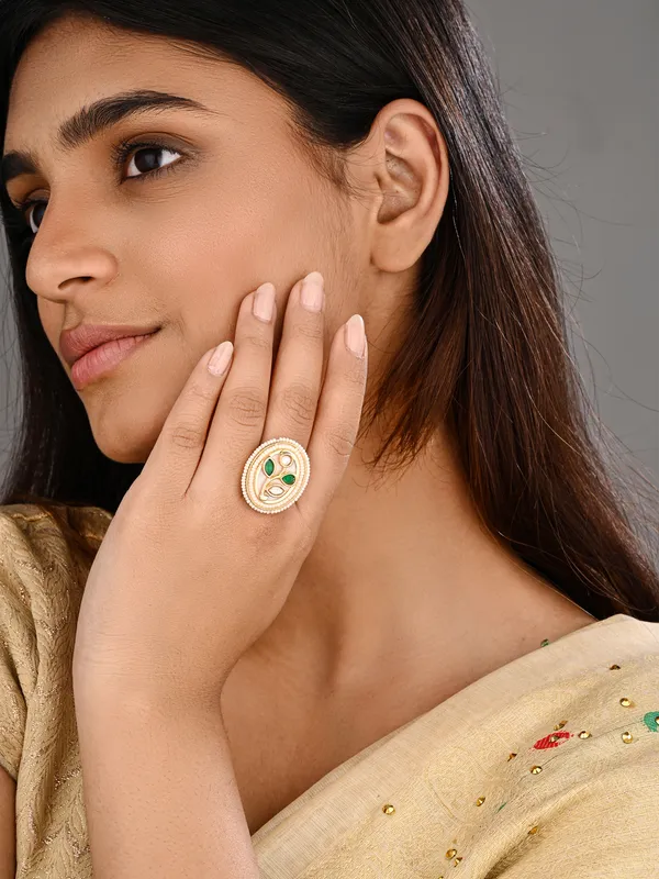 Oval_Mother_of_Pearl_Leaf_Motif_Brass_Ring