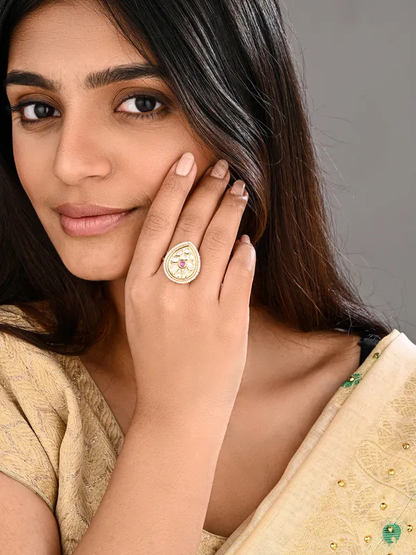 Teardrop_Kundan_Floral_Pearl_Brass_Ring