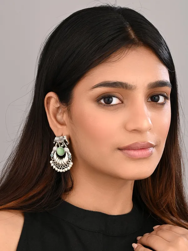 Oxidised_Silver_Elephant_Motif_Earrings_with_Mint_Stone