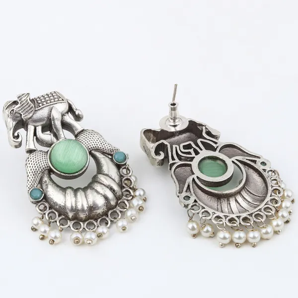 Oxidised_Silver_Elephant_Motif_Earrings_with_Mint_Stone