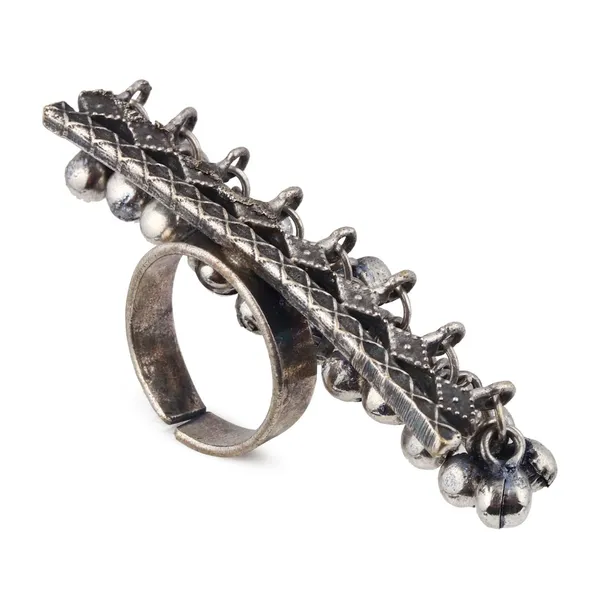 Ghungroo_Cascade_Oxidized_Ring