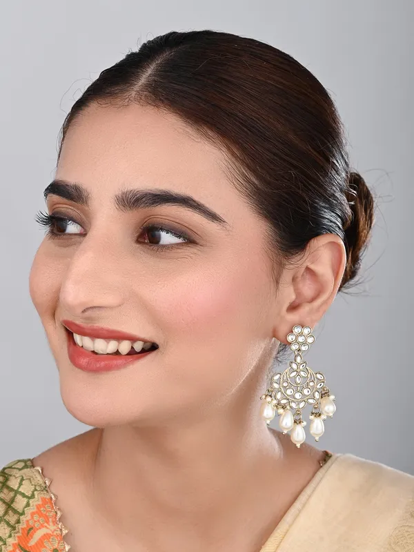 Contemporary_Kundan_chandbali
