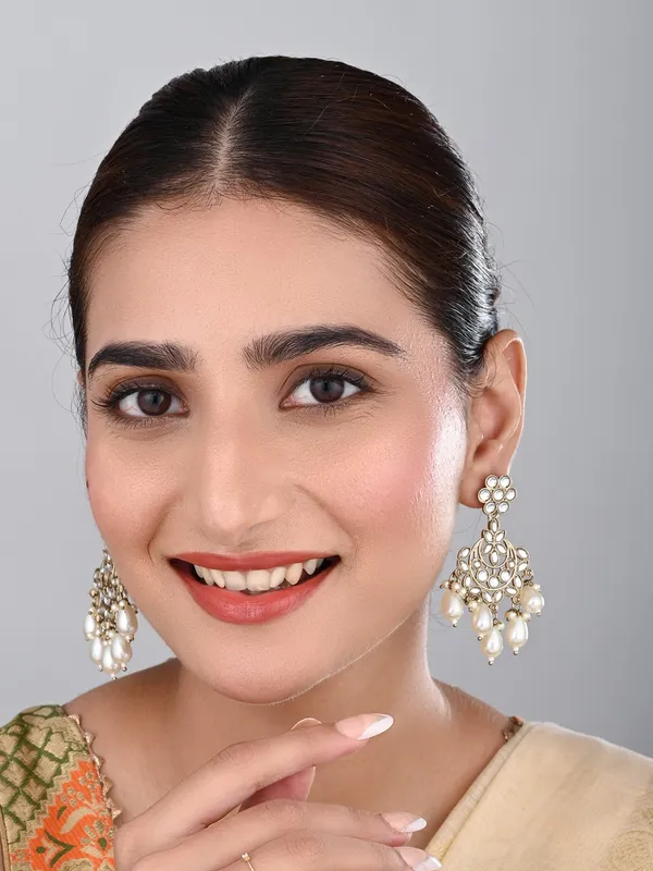 Contemporary_Kundan_chandbali