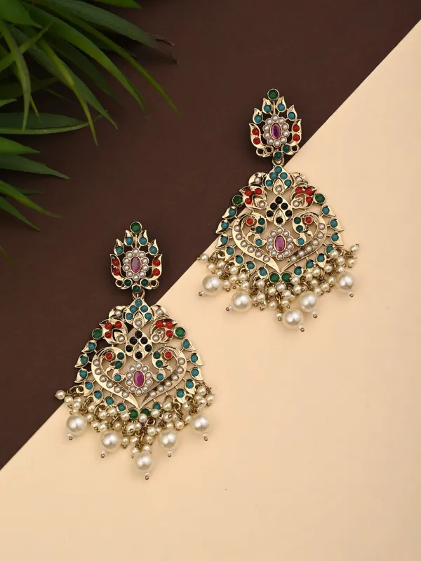 Pan_shaped_Contemporary_Chandbali