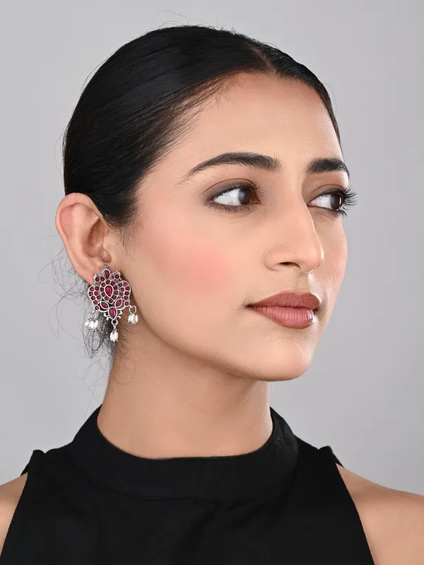 Stones_Studded_Bird_Studs