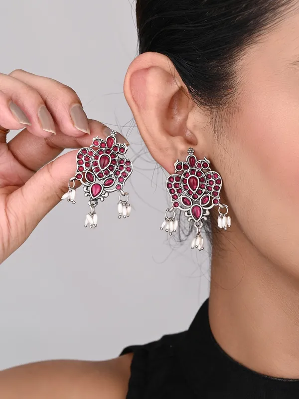 Stones_Studded_Bird_Studs