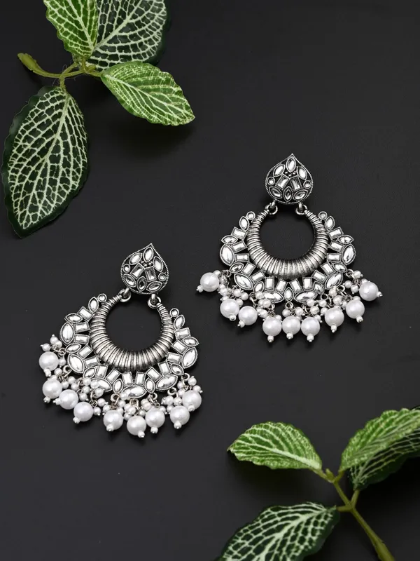 Silver_Plated_Chandbali_With_Pearl_Drops